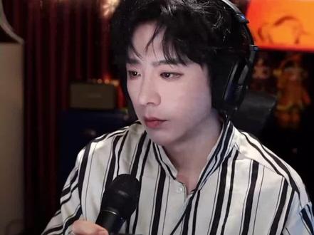 每期都讲的“挑大粪”今天展开了,说啥都离不开了,笑死了!今天含宁量很高,开心!#刘宇宁直播 @摩登兄弟刘宇宁