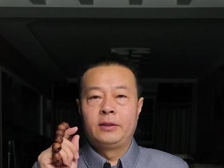 灶爷敬不对
一年都白费
#长武怀恩堂 #长武民俗文化遗产 #长武民俗传承 #长武传统文化 #敬灶爷