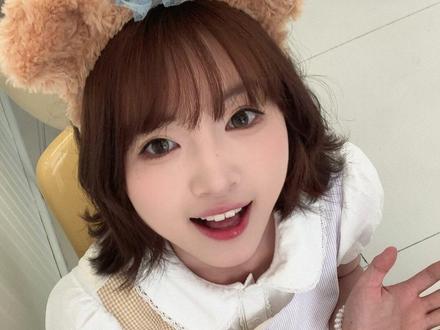 这样拍真的太韩系了也!!! #教程#拍照#咖啡厅#拍照姿势