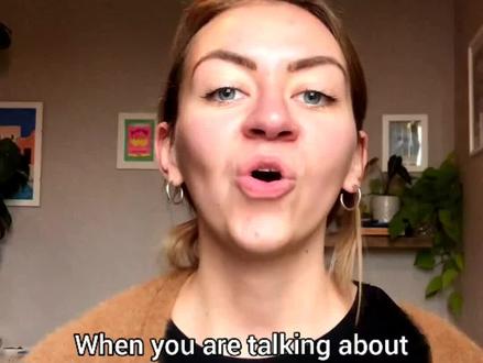 Should we say valuable, or invaluable?我们该怎么用' valuable'和'invaluable'?#夏末英语 #学英语 #每日英语