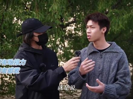 “希望你永远处在自己人生的C位”
#蔡徐坤 #蔡徐坤街采KPI达成 #蔡徐坤新专辑 #蔡徐坤新专辑即将上线 #蔡徐坤街头采访