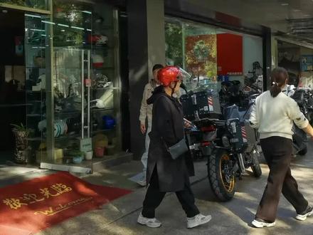恭喜大哥喜提DS525X黑武士版!165身高轻松驾驭!喜欢的朋友欢迎试骑体验!可首付首付6400起骑回家#无极525dsx #无极机车 #摩旅 #机车 #爱机车爱生活