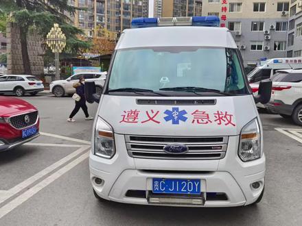 #热门 一个救护车驾驶员平凡的一天。@遵义市第一人民医院#救护车 #120急救 #急救120 #120救护车第一视角