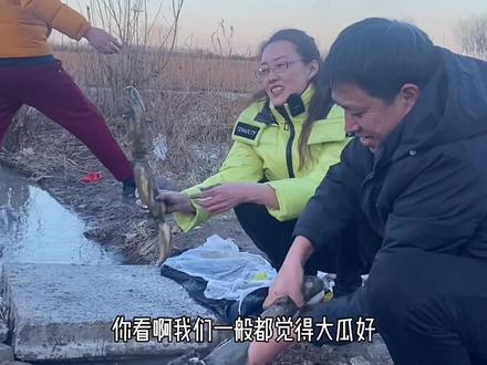 #有味有味的曲沃年 #让中国看见曲沃 带孩子,带家人,来挖莲菜,很好的亲子活动