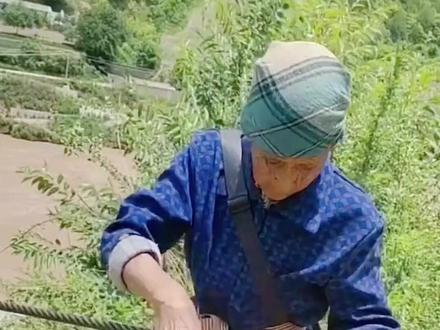 滑索飞渡过江 #滑索 #怒江