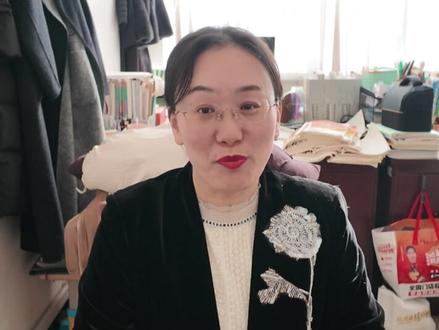 走心!暖炸!2026元旦37中教师寄语——能寄到你的心坎里吗 岁启新章,温暖同行!三十七中全体老师祝红润学子们元旦快乐,新岁愿你眼中有光,脚下有路,不负韶华,未来可期!祝家长们顺遂安康、阖家美满;祝社会各界朋友万事顺意、皆得所愿!新岁家校社同心,共育时代新人!#岁启新章温暖 #元旦 #荣成教育 #开拍即新年 #37中