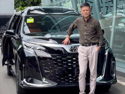 普通白色塞纳都要加价2000?看完这台高顶限定版果断放弃!#丰田赛那 #赛那 #高顶赛那 #和裕商务车 #奶爸神车