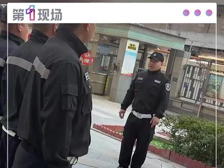 小区保安队长开会霸气喊话,“咱是骑手友好社区,谁瞧不起外卖骑手,我就瞧不起你!”#外卖骑手 #保安 #服务行业 #相互尊重 (来源:第一现场)