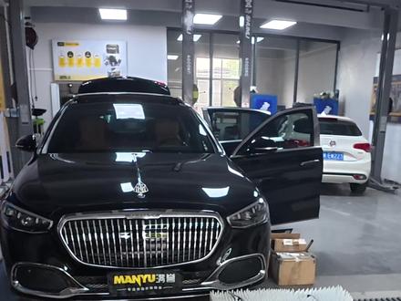 迈巴赫的豪华是什么?广西S480改原厂4D大柏林十度后轮转向 全国空降改奔驰,广西这台S480补齐属于迈巴赫的从容感和听得见的豪华感!#广西奔驰改装 #迈巴赫改装 #迈巴赫S480大柏林