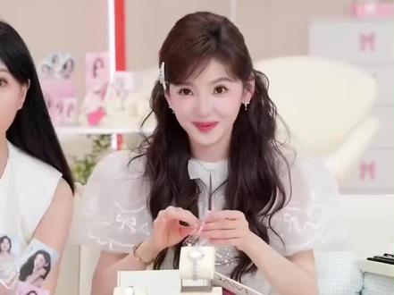 可是他就是非常善良的一个小女孩啊,请不要再骂她了好吗? #真正的大女主 @章若楠 @章若楠工作室 @金九粒