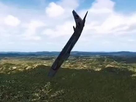 东航MU5735毫无征兆的坠毁,飞机还能乘坐吗,坠机的原因是什么 #东航mu5735客机 #东航