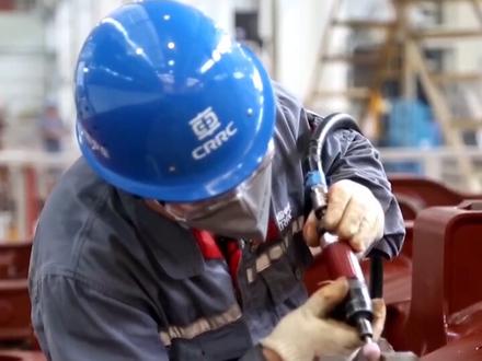 高铁界的大国工匠-宁允展:50微米间的梦幻舞蹈#大国工匠 #我和我的祖国 #祖国请放心 @抖音小助手