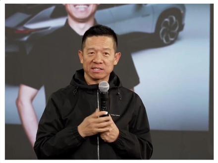 电动汽车还没造明白,贾跃亭又开始造机器人了. #贾跃亭 #法拉第未来 #乐视 #机器人 #下周回国