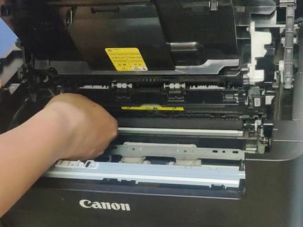 打印机卡纸怎么取?惠普佳能打印机取卡纸#打印机卡纸 #打印机维修 #打印机卡纸维修 #打印机技术培训 #打印机维修教程 #打印机维修经典案例