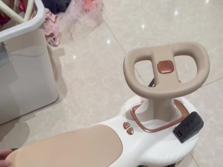做一台小孩的玩具车,玩足一天不断电,#摇摇车的快乐 #童年玩具车 #玩具车可坐人 #改装车 #改装车文化