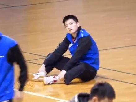 周恺:是我不拉樊振东吗???? #樊振东 #周恺 #你是凭实力刷到的 #名场面 #宝藏男孩