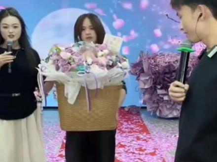 @虎牙妹新月7月12生日专场 #感谢大家的支持和陪伴