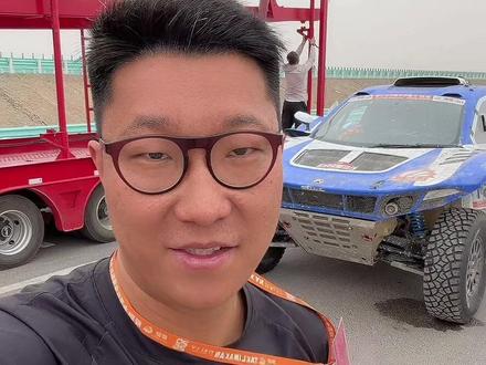纵横G700赛场救援,越野精神在传递! 发生在SS5赛段的一幕,这样的场景还很多#纵横双车战环塔#纵横GAIA全领域智控系统#纵横G700#奇瑞汽车