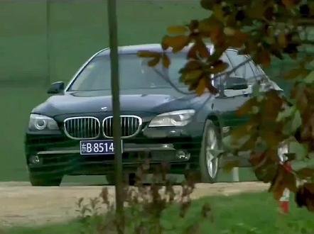 家属来部队看望女儿,就连军区首长都得给她面子 #火凤凰 #军旅