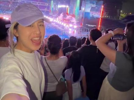 耳机里的神级现场,今天我在广州看到了!!🔥
#梦龙乐队 #演唱会 #沉浸式 #神级现场 #imaginedragons