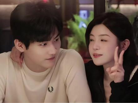 《狙击蝴蝶》爆火背后,最大赢家不是导演,也不是陈妍希周柯宇,而是次次押宝都能命中的他#陈妍希#周柯宇 #陈晓 #娱乐评论大赏 #内容启发搜索