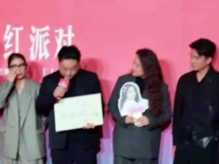 原来大家想到的是这个场景,怪不得#盛夏芬得拉 #刘萧旭 #郭宇欣 愿每个夏夜都有美好相伴!!!