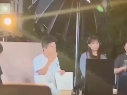 有人喊“舅舅!看看我!”董宇辉惊出新的表情包#董宇辉 #表情包 #东方甄选 #这谁顶得住啊