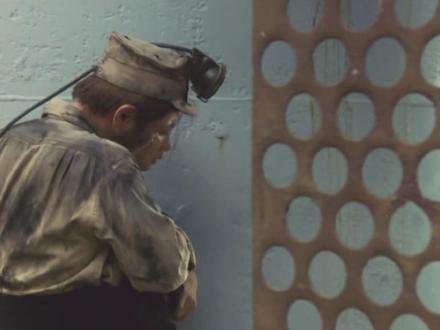 岛国悬疑犯罪题材电影,一名矿工的魔爪! #电影解说 #宅家dou剧场 #日本