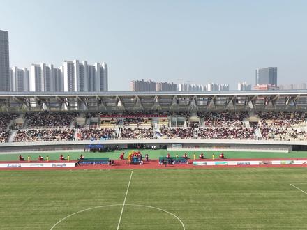 看苏冠联赛 逛盐阜集市 来盐城阜宁,看苏冠联赛,逛盐阜集市!江苏省足球俱乐部冠军联赛(第五轮)在阜宁激情开赛,吃喝玩乐一站式集齐~
#阜宁 #苏冠联赛 #足球赛 #逛吃