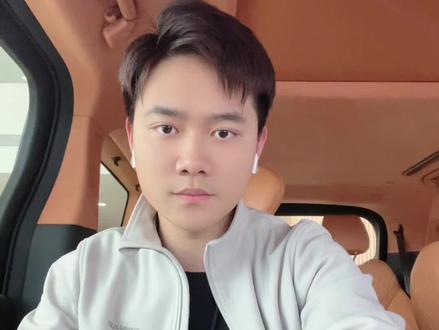 车主在提完车以后,不知道如何进行手机蓝牙钥匙的授权以及辅助驾驶的学习,那这一条视频给大家讲清楚,长城汽车APP手机软件有哪些功能~
#关于汽车的经验之谈 #手机控车 #魏牌高山 #魏牌蓝山 #魏牌小百科