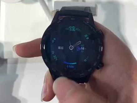 #荣耀magicwatch2 教你如何一碰换荣耀表盘主题!@DOU+小助手