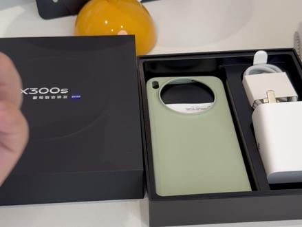 vivo X300s这颜值太夯了! #vivo #数码科技 #vivox300s #手机摄影 #数码