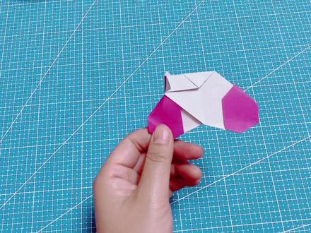 亲子互动,一辆可爱的小摩托,一起来试试吧!!! #折纸教程 #折纸控 #幼儿手工折纸 #抖音小助手 #一张纸能折出什么