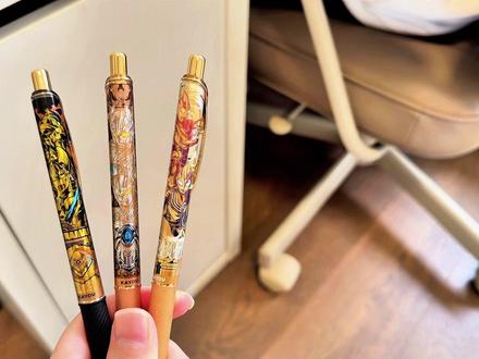 爱收藏奥特曼笔的父亲!小柚子真的幸福啦! #奥特曼盲盒笔 #奥特曼笔 #柚子爸