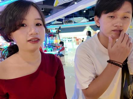 如何跟一个不认识,但一眼就喜欢的女生建立爱情火花? #聊天 #破冰 #脱单 #热点话题 #在拍一种很新的vlog