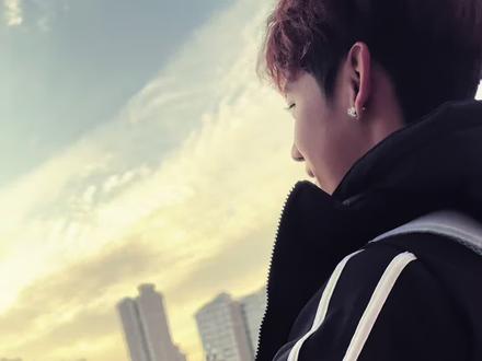 湘超已经划上圆满句点 流过的泪受过的伤一路的艰辛只有自己最能感同身受 你们从来没有对不起任何人 这段时间不管是球员还是所有幕后工作人员都辛苦啦 接下来就好好休息 安心养伤 最后恭喜常德!#常德 #湘超 #足球 #陈金剑