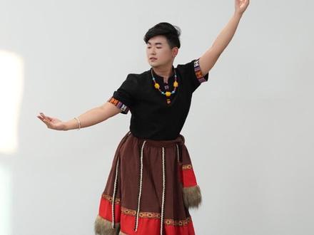 千呼万唤始出来,大家要的为何不能相逢完整版来了 #原创编舞 #韦福强 #完整版 #抖音舞蹈室 #舞蹈视频