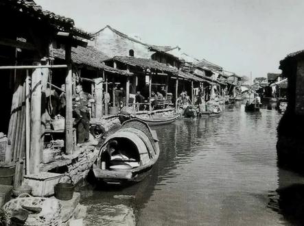 开往#邱隘 的#352路 #宁波 #宁波广告 #公交 #宁波公交 #公交车 #宁波人文 #老照片 #城市记忆 #城市风景 #汉字