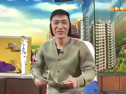 《大城小事》是由王宁、常远、艾伦表演的小品,于2013年中央