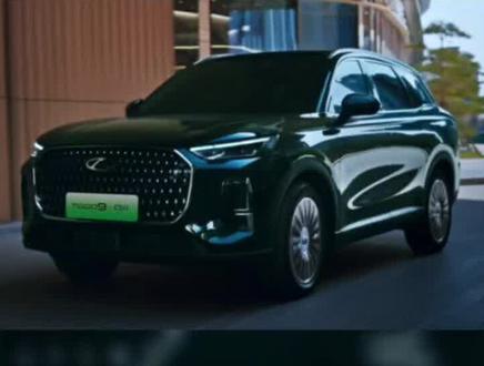 #新能源车为什么这么受欢迎 #HEV #轻混车 #鲲鹏天擎发动机 好多朋友好奇奇瑞的HEV车型在国内市场啥时候上市,今天来聊聊,今年下半年差不多,5度电会是一大竞争力,另外万一直接上了鲲鹏天擎发动机呢?