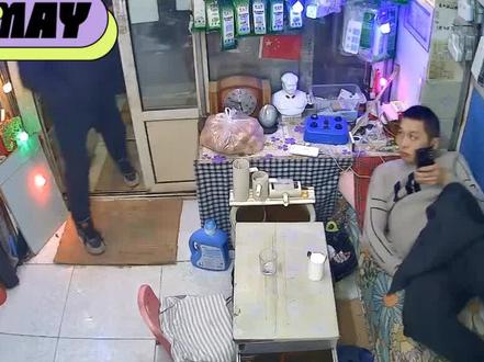 东北已婚男人消费 大多数 全靠(要呗)身边有人的时候语气还特别强硬!婚后还能请哥们儿喝酒并且不用 要呗 的那是王者级别的,谁知道你们了,反正我是青铜,不服的可以在评论区展示一下实力 #已婚男人 #要呗 #小商户的日常 #长春五金小哥