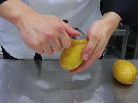 脆脆薯饼怎么做?大厨教你一招,外脆里糯,金黄诱人 #美食 #家常菜 #烹饪 #小厨大亮 #脆脆薯饼