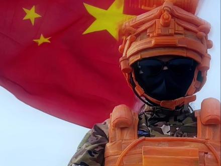 为什么我们能安安心心过春节 因为有人保护我们
保护我们的祖国
放心 我们身后永远有一抹耀眼的红
#牙雕#中国军人 #祖国万岁 #春节#致敬