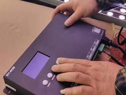 # DMX512洗墙灯地址编码流程演示#RGBW24W洗墙灯# LED洗墙灯#洗墙灯厂家#亮化灯具@DOU+小助手