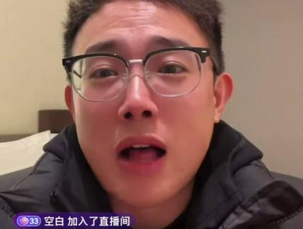 #戴子特 奇兵!!!关键球超远三分!!
恭喜#温州 联队17连胜!!!#浙ba #诸暨 #篮球@DOU+上热门 @DOU+小助手 @抖加🔥上热门🔥dou+🔥热点宝 @大力解说🏀(浙BA版本) @