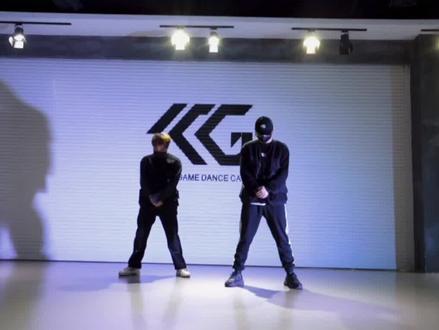 #少儿街舞教学 适合少儿基础入门学习。歌曲#王一博 #无感。喜欢的赶快来学习吧ヾ(◍°∇°◍)ノ゙