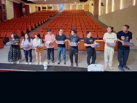 #录取通知书 #云南大学滇池学院 同学们~你们的录取通知书已经“整装待发”啦😛期待一下吧!