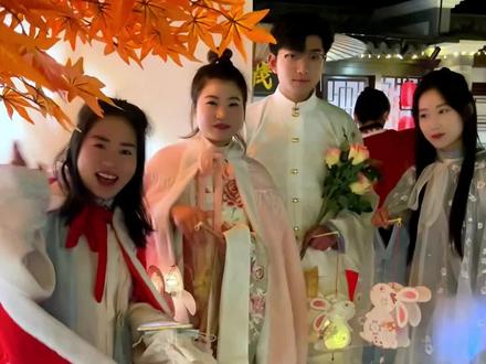 凤阳钟楼景区,汉服体验来啦,19.9门票+汉服40分钟,1月19日开始,下方位置信息点击哦#穿上汉服年味就上来了 #凤阳 #汉服