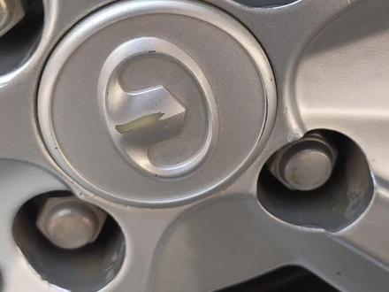 长城哈弗玻璃升降器失灵
支架生锈更换
#抖音记录修理工的日常 #专业的事交给专业的人 #撸车日常 #汽车 #抖音汽车