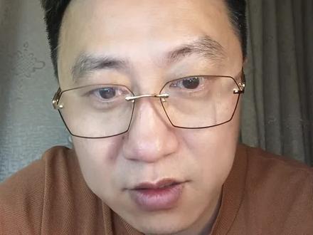 抱团。 A股里的抱团现象,真不是什么阴谋——其实是制度机制加上人性弱点,共同催生出的必然结果。
#财经 #股票 #股民交流 #散户 #基金
金融市场是人类有史以来设计出的对人类本能惩罚最精准的系统。-《金融心理学》